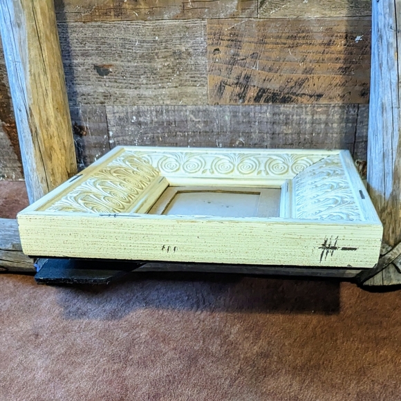 Antique White Color Distressed Metal Picture Frame - Picture 10 of 12